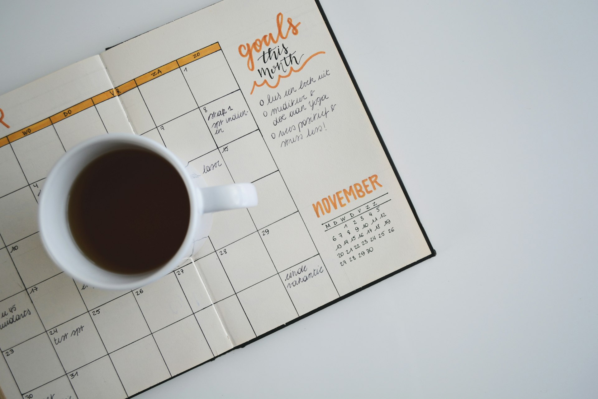 Google Calendar weekly view with detailed leave information